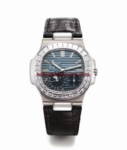 Patek Philippe Nautilus 5722G (5722G-001)