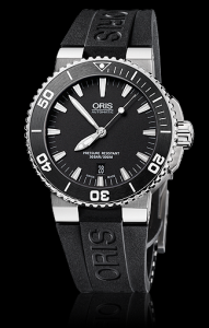 Oris Aquis Date 43 (733 7653 4154-07 4 26 34EB)