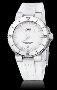 Oris Aquis Date 43 (733 7653 4156-07 4 26 31EB)