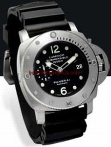 Panerai Luminor 1950 Submersible (PAM00243)