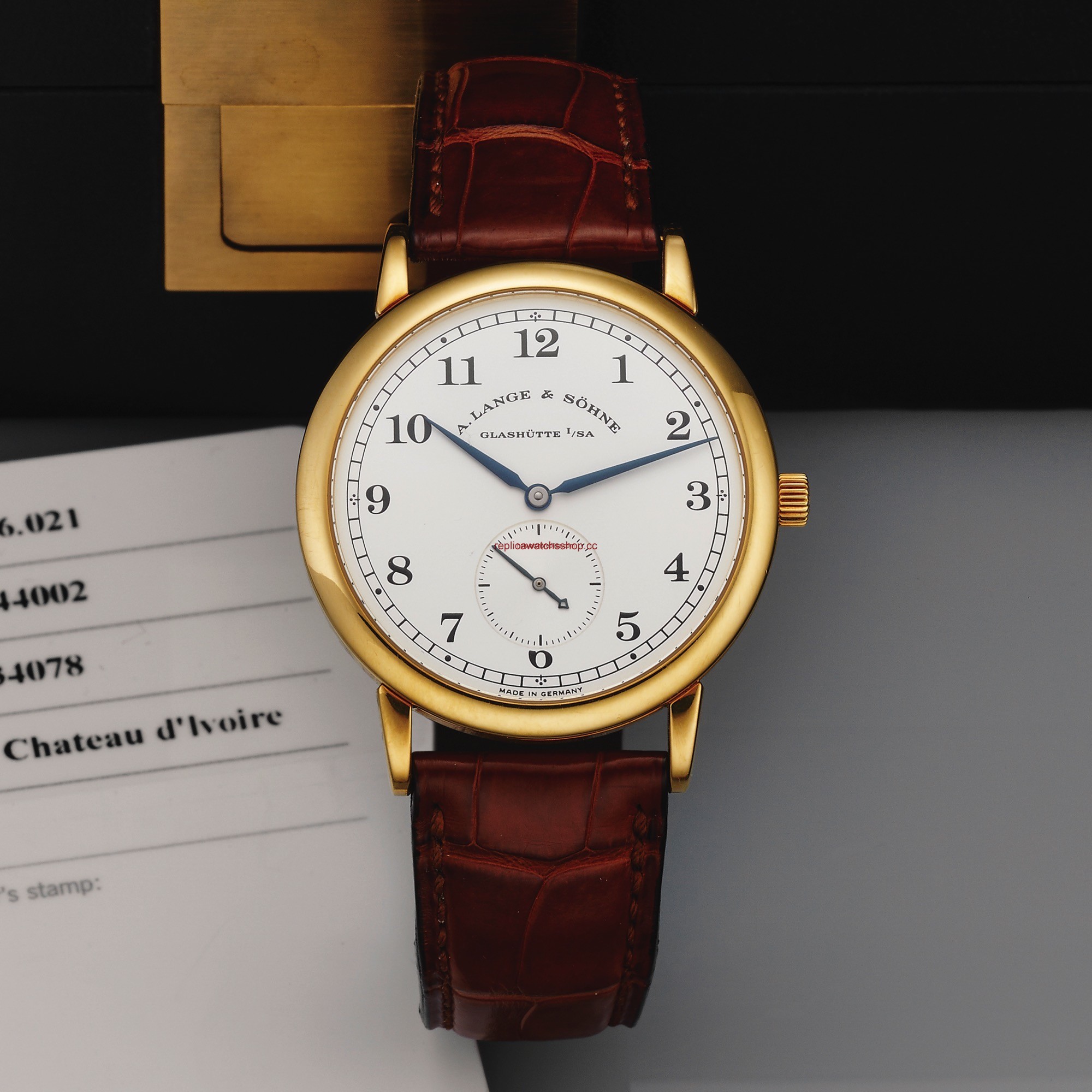 A. Lange & Sohne 1815 Yellow Gold (206.021) A. Lange & Sohne 1815 Yellow Gold (206.021)