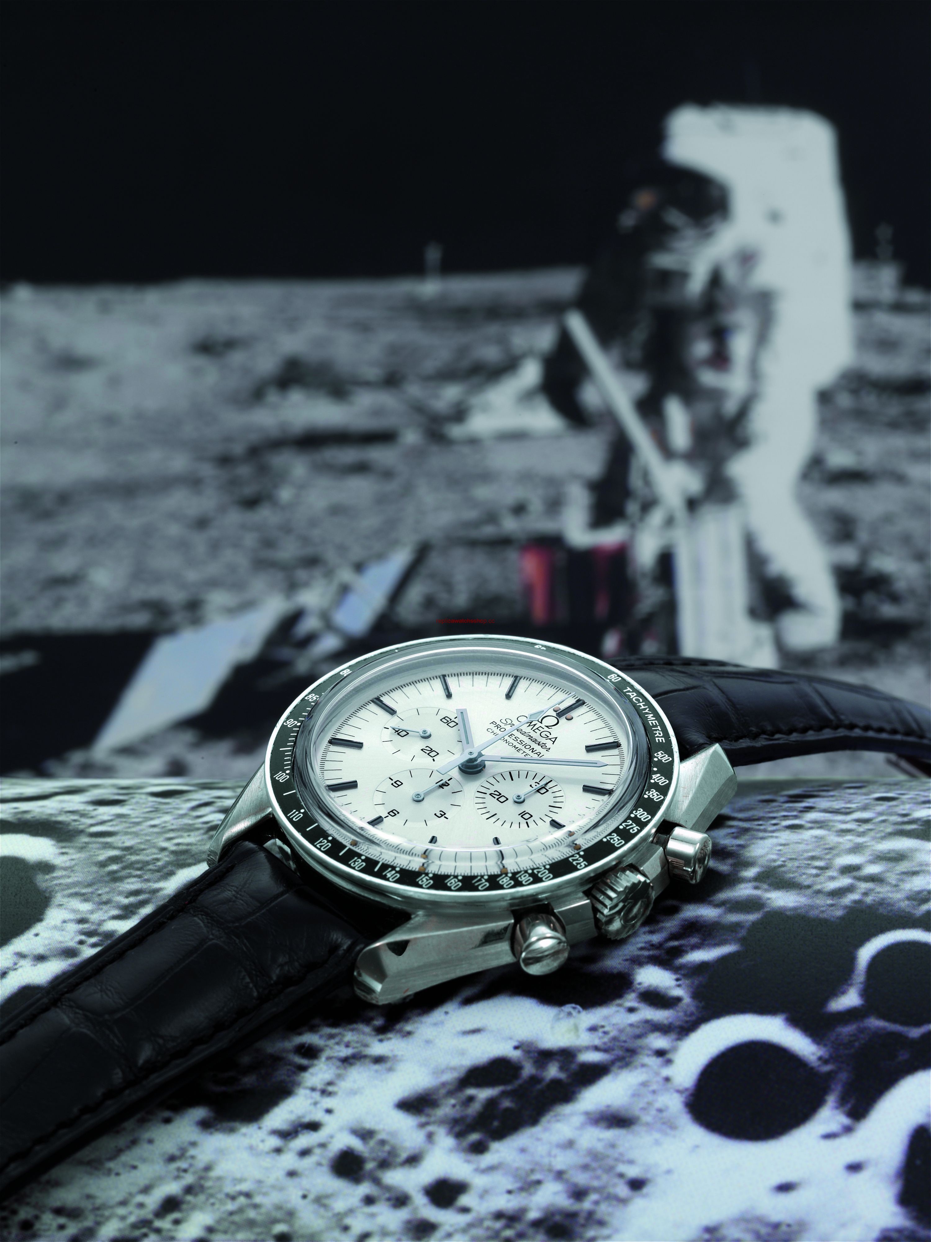 Omega Speedmaster Professional Moonwatch Apollo XI 25th White Gold (3692.30.31) Omega Speedmaster Professional Moonwatch Apollo XI 25th White Gold (3692.30.31)