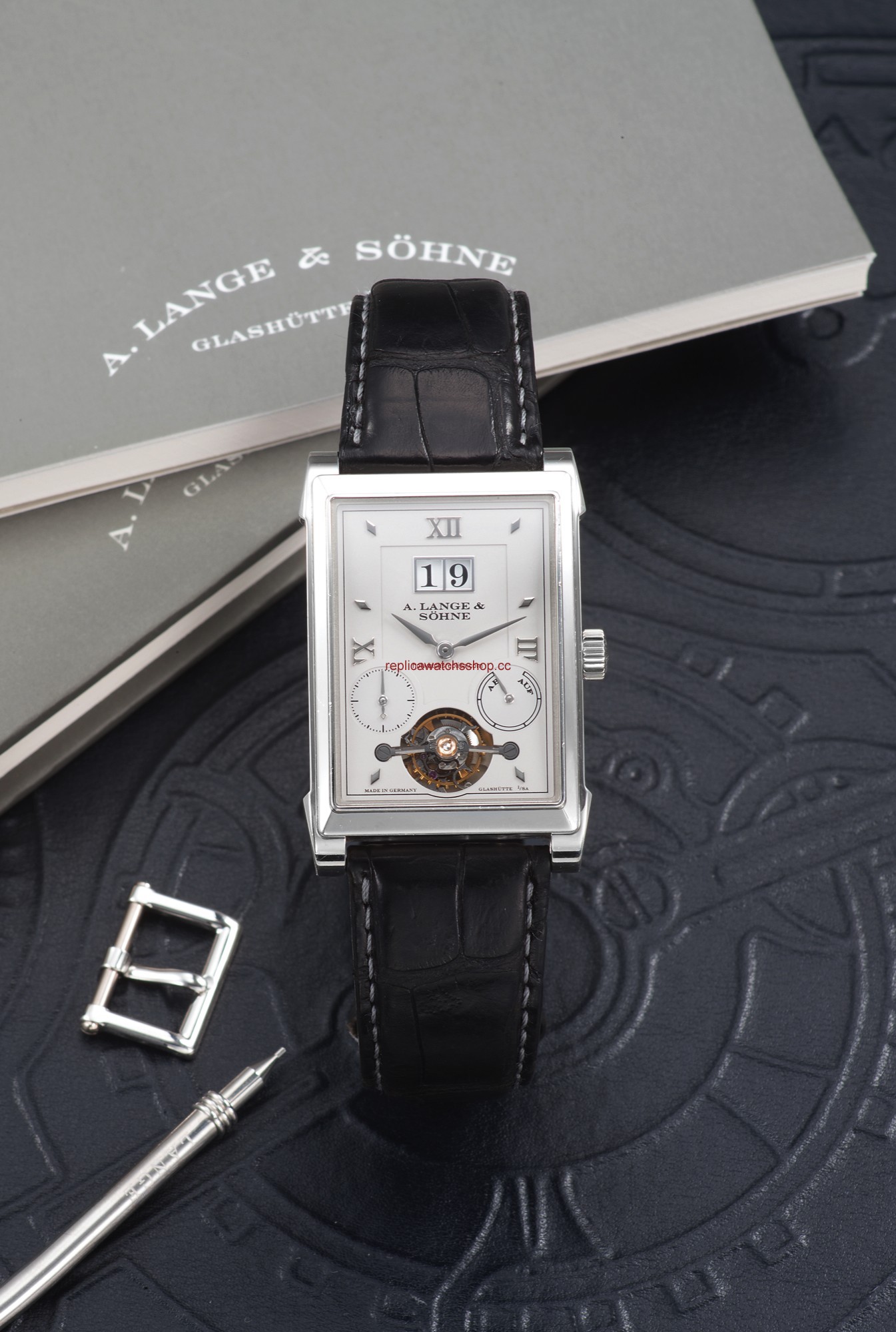 A. Lange & Sohne Cabaret Tourbillon Platinum (703.025) A. Lange & Sohne Cabaret Tourbillon Platinum (703.025)