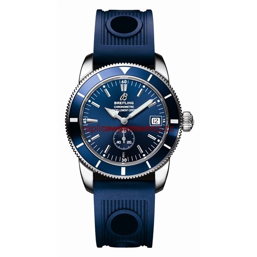Breitling Superocean Heritage 38 Blue / Rubber (A3732024.C735) Breitling Superocean Heritage 38 Blue / Rubber (A3732024.C735)
