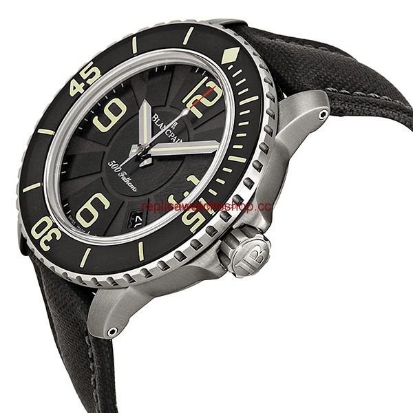 Blancpain 500 Fathoms 50015-12B30-52 img1