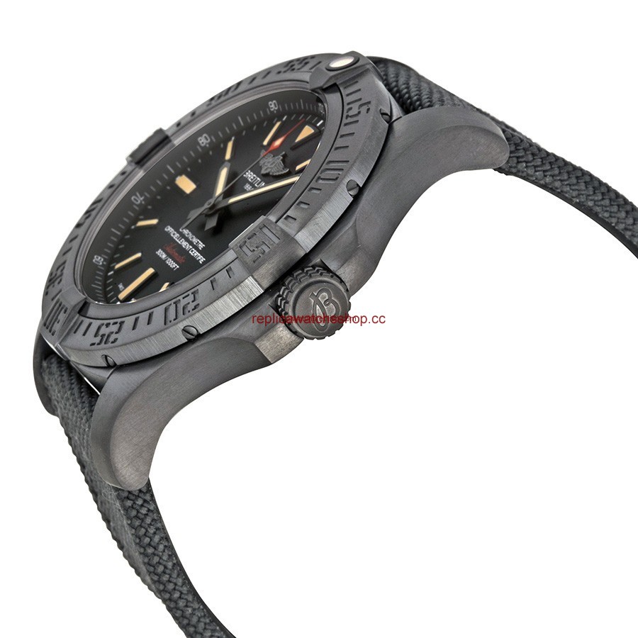 Breitling Avenger V1731010-BD12BKFT img1