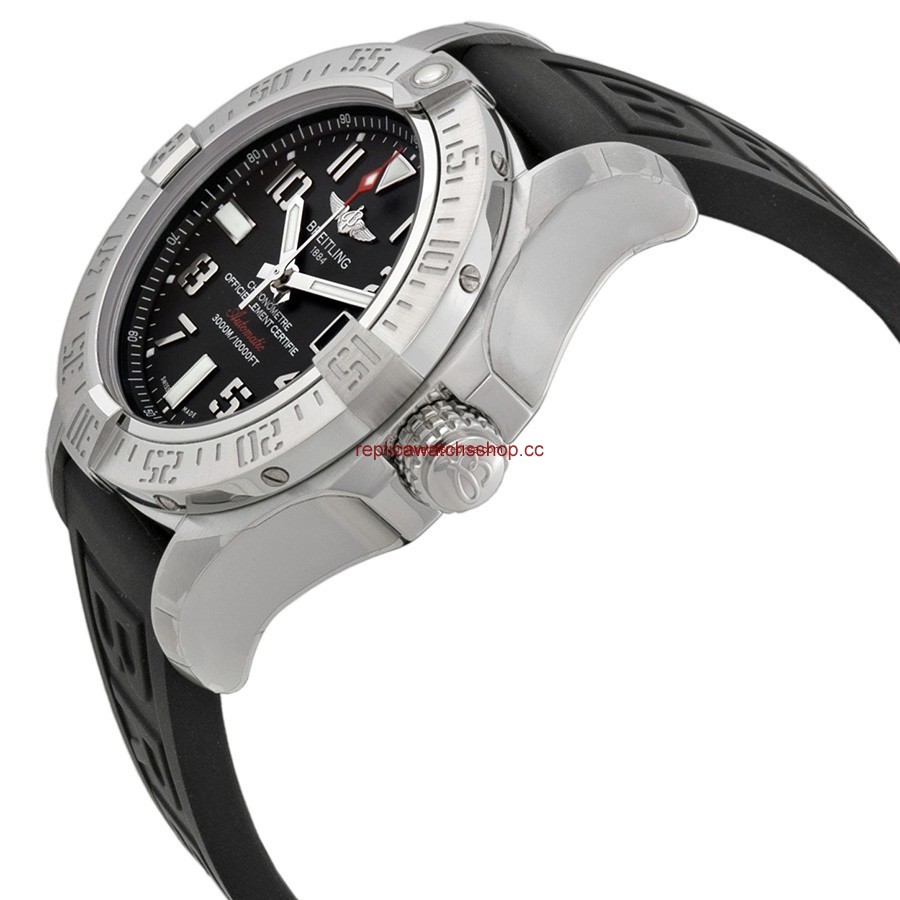 Breitling Avenger A1733110-BC31BKPT3 img1