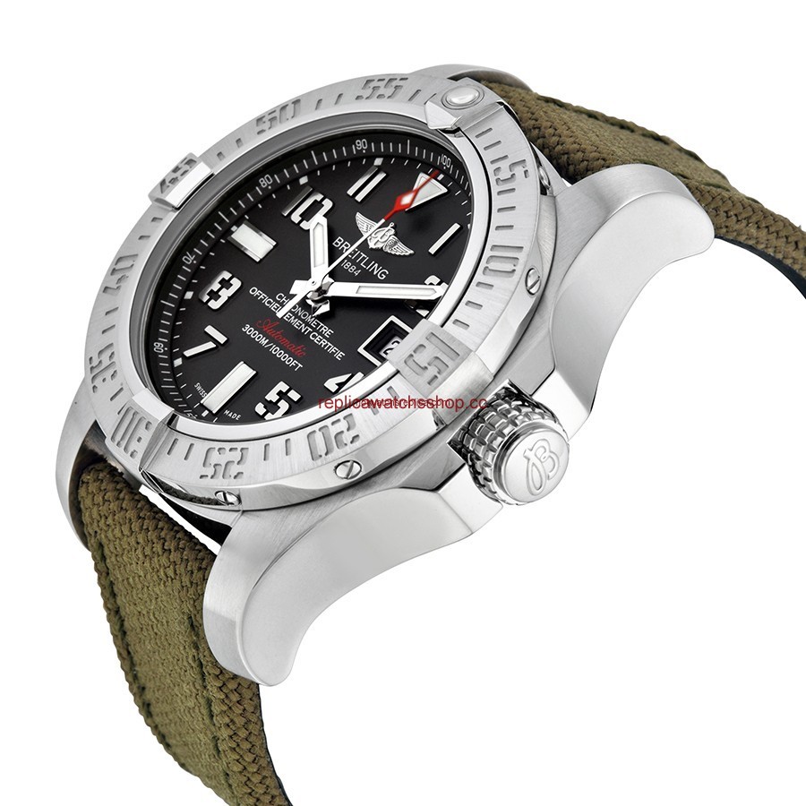 Breitling Avenger A1733110-F563GRFT img1