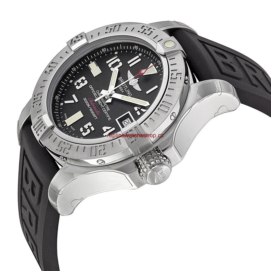 Breitling Avenger A1733110/BC31 153S img1