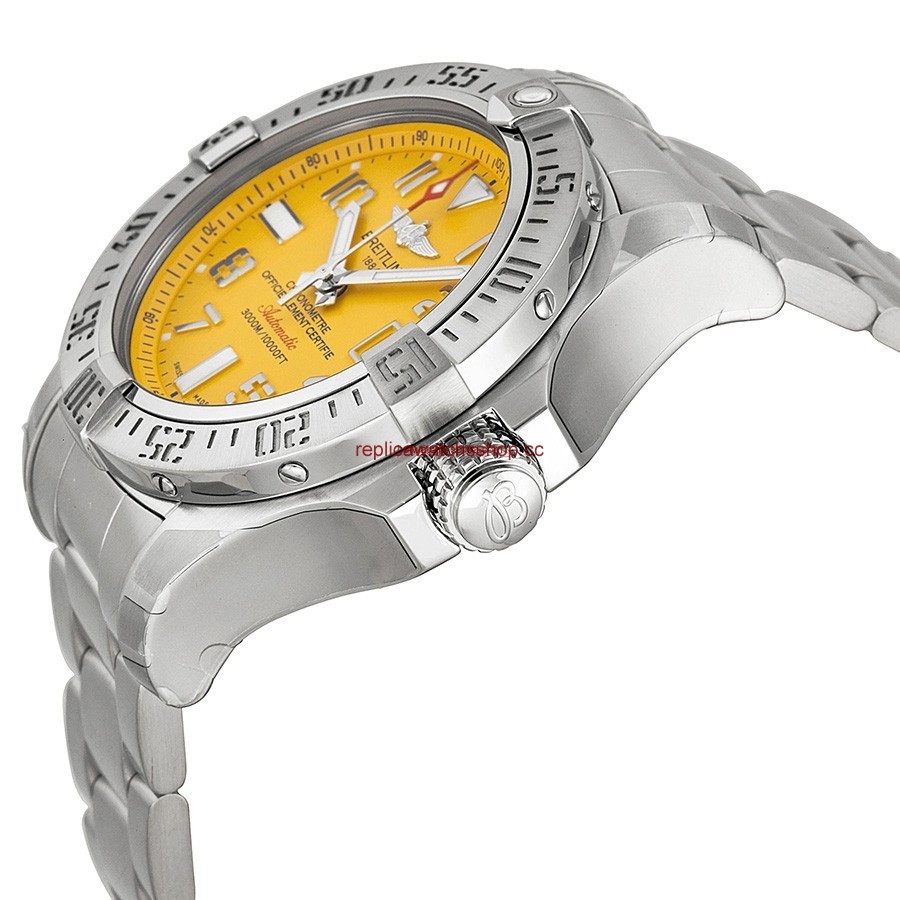 Breitling Avenger A1733110/I519SS img1