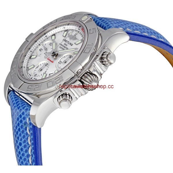 Breitling Chronomat AB014012-G711BKLD img1