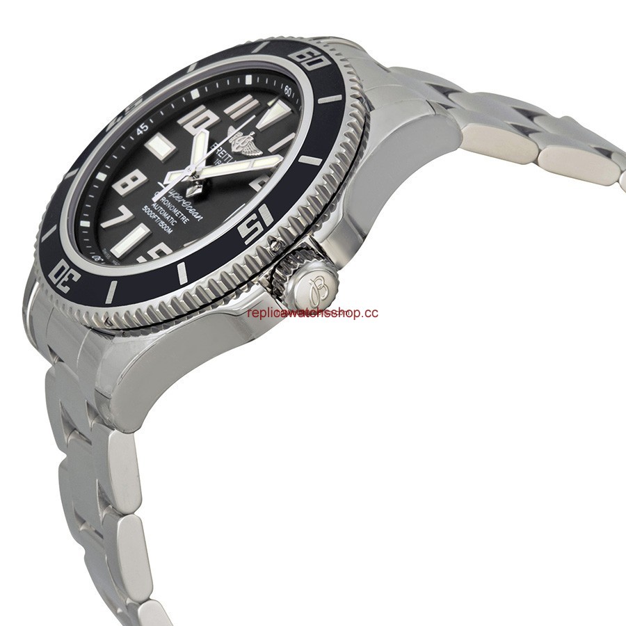Breitling Superocean A1736402-BA28SS img1