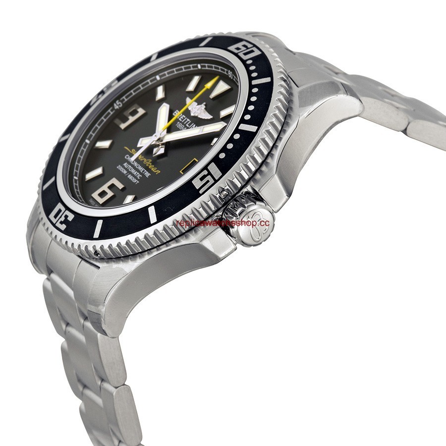 Breitling Superocean A1739102/BA78SS img1