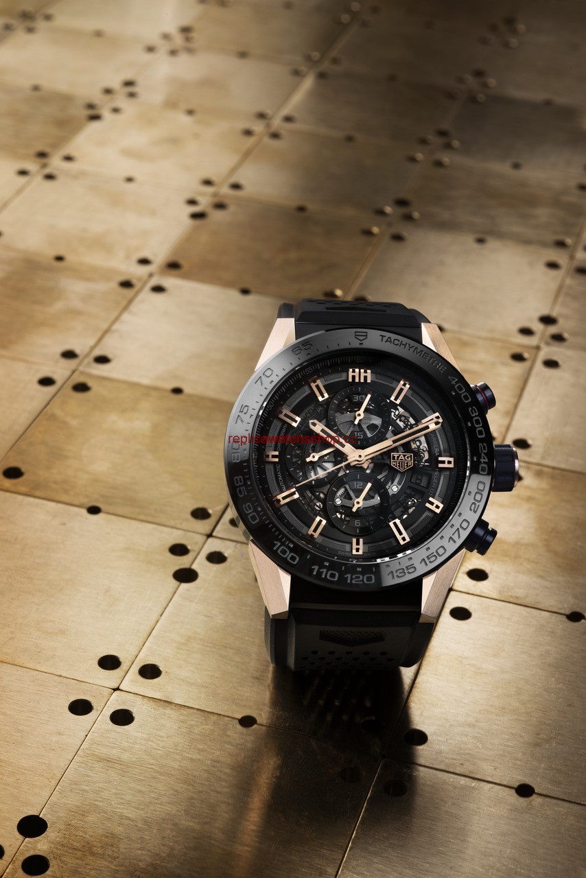 TAG Heuer Carrera Heuer 01 Titanium Rose Gold (CAR2A5A.FT6044) TAG Heuer Carrera Heuer 01 Titanium Rose Gold (CAR2A5A.FT6044)