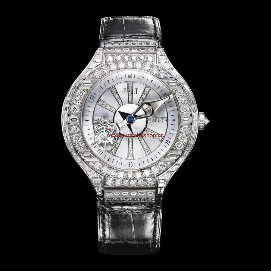 Piaget Polo Tourbillon Relatif Diamond Mother of Pearl (G0A32148) Piaget Polo Tourbillon Relatif Diamond Mother of Pearl (G0A32148)