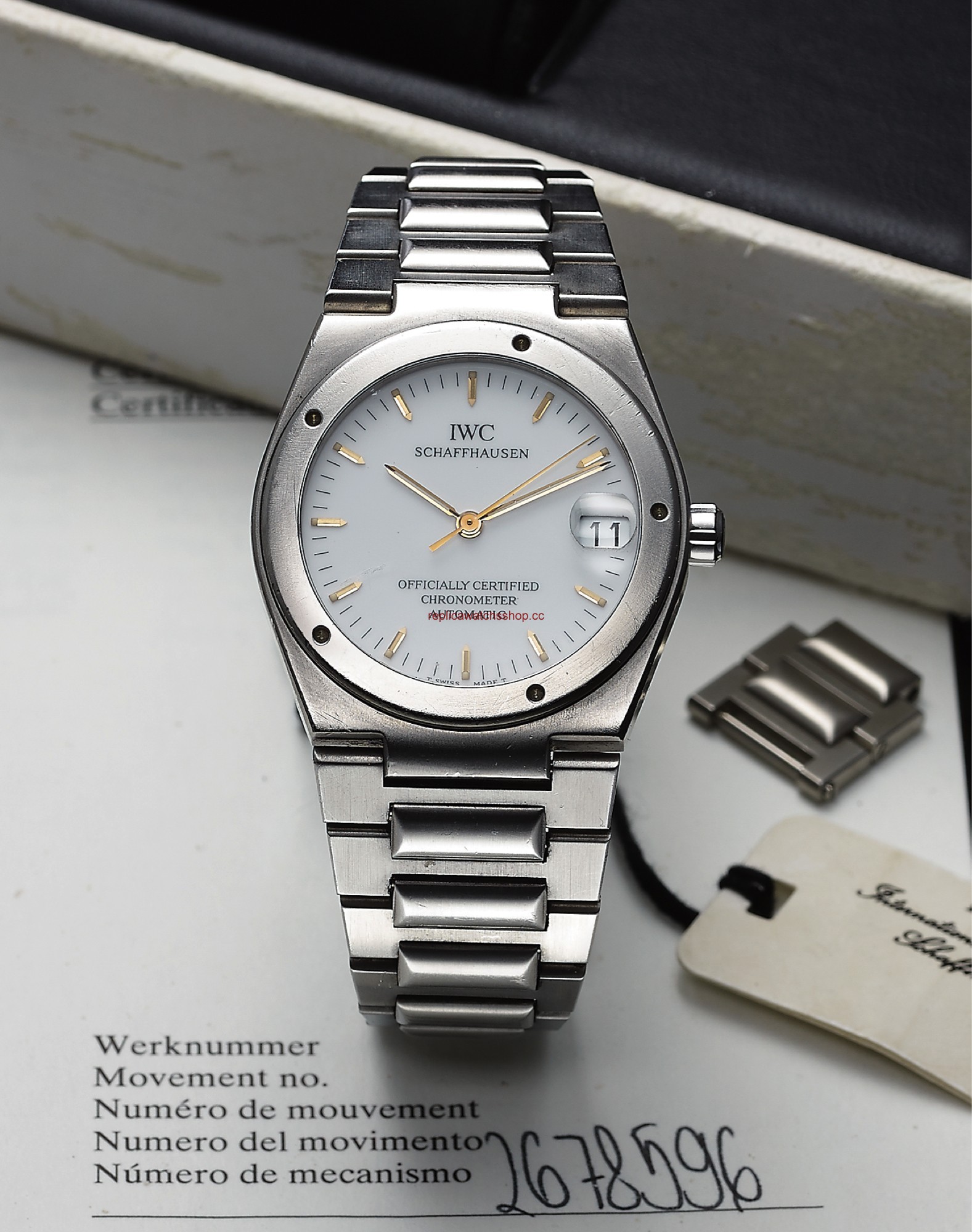 IWC Ingenieur Officially Certified Chronometer White (IW3521-01) IWC Ingenieur Officially Certified Chronometer White (IW3521-01)