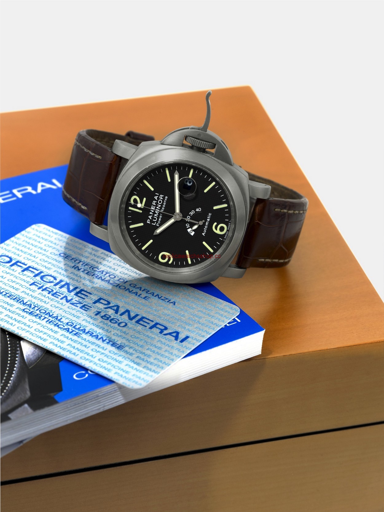 Panerai Luminor Power Reserve Titanium Titanium (PAM00057) Panerai Luminor Power Reserve Titanium Titanium (PAM00057)