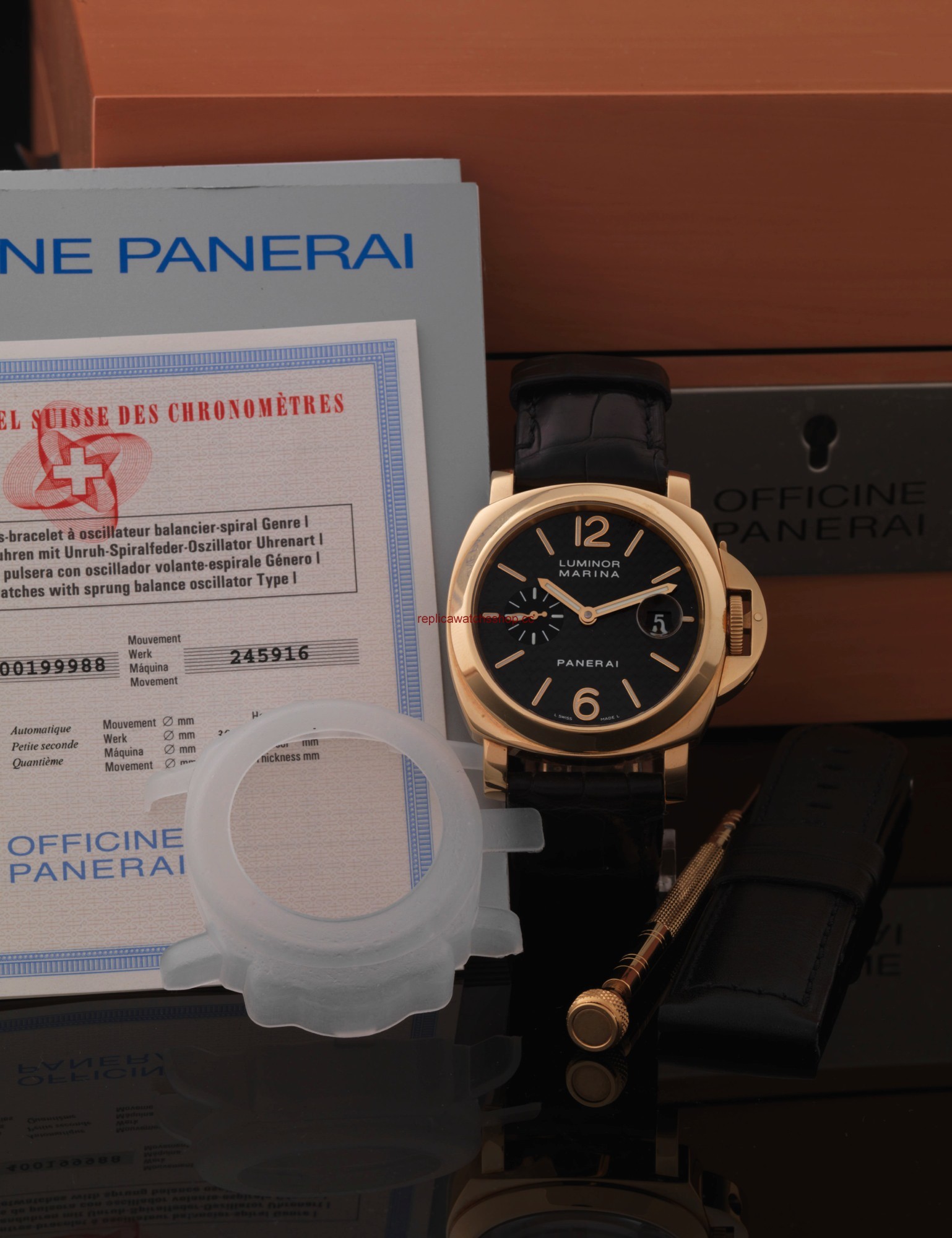 Panerai Luminor Marina Automatic Gold (PAM00140) Panerai Luminor Marina Automatic Gold (PAM00140)