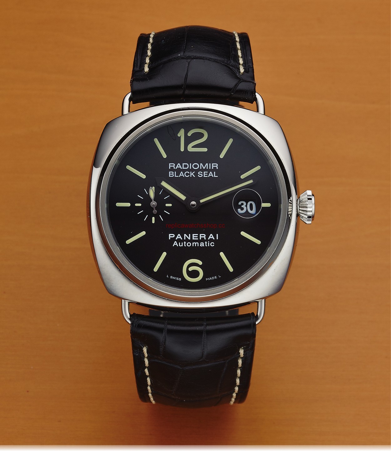 Panerai Radiomir Black Seal Automatic (PAM00287) Panerai Radiomir Black Seal Automatic (PAM00287)