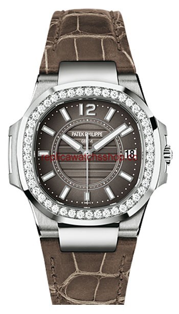 Patek Philippe Nautilus 7010G-010 Patek Philippe Nautilus 7010G-010