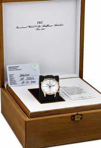 IWC Portuguese Chrono-Rattrapante Red Gold Black Alligator (IW3712-04) Watch