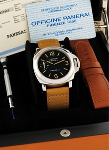 Panerai Luminor Marina (PAM00001) Watch Panerai Luminor Marina (PAM00001) Watch