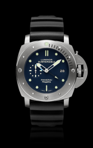 Panerai Luminor Submersible 1950 Regatta 3 Days GMT Automatic Titanio (PAM00371) Watch